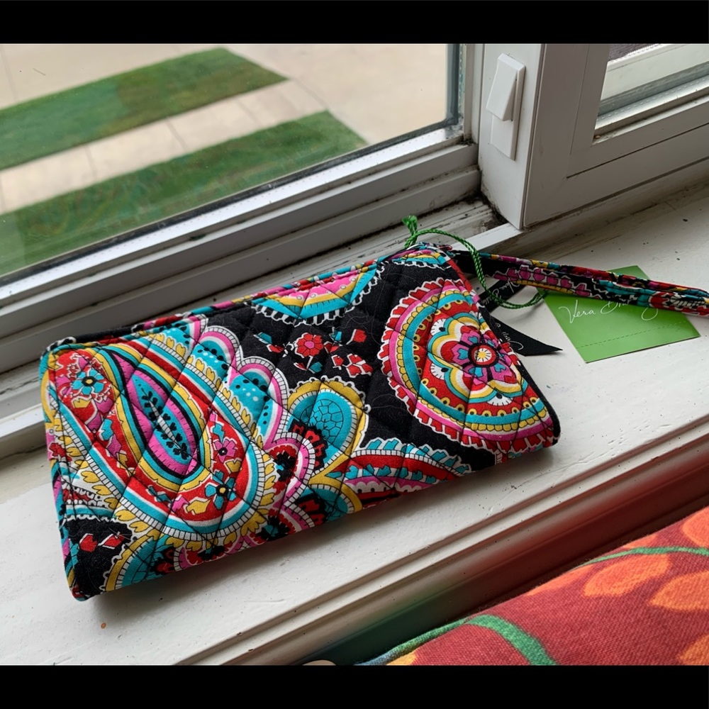 BRAND NEW Vera Bradley Wallet.